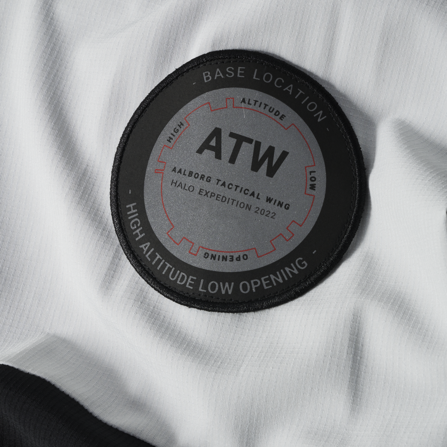 HALO TRAINING JACKET, BLACK, packshot