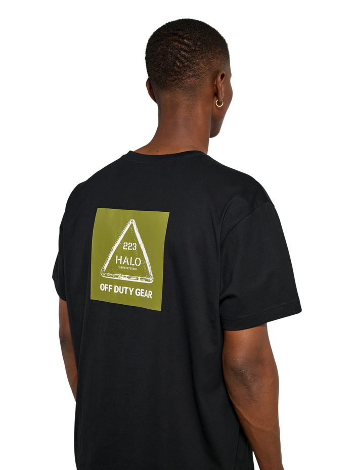 HALO GRAPHIC T-SHIRT, BLACK/OLIVE DRAB, model