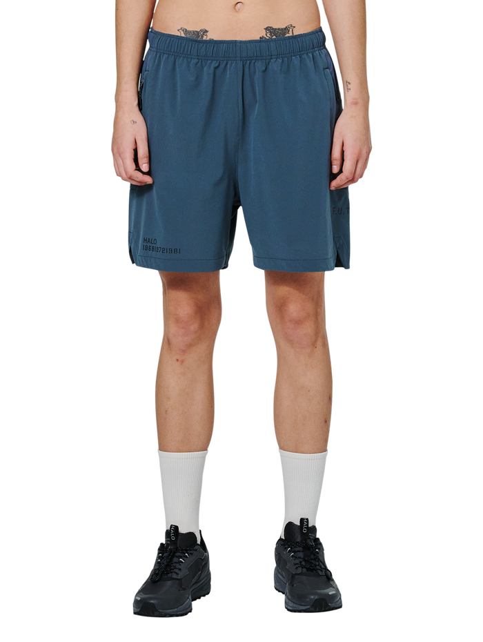 HALO SCOUT SHORTS, DARK SLATE, model