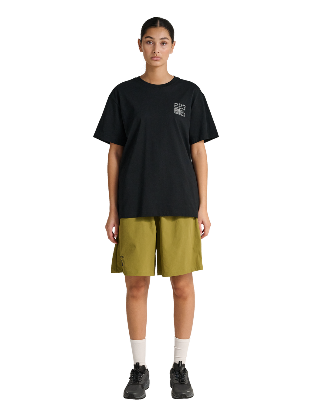 HALO GRAPHIC T-SHIRT, BLACK/GUNMETAL, model