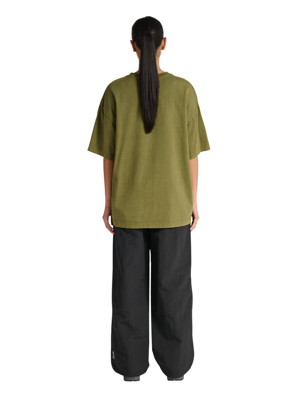 HALO UNIFORM BOXY T-SHIRT, OLIVE DRAB, model